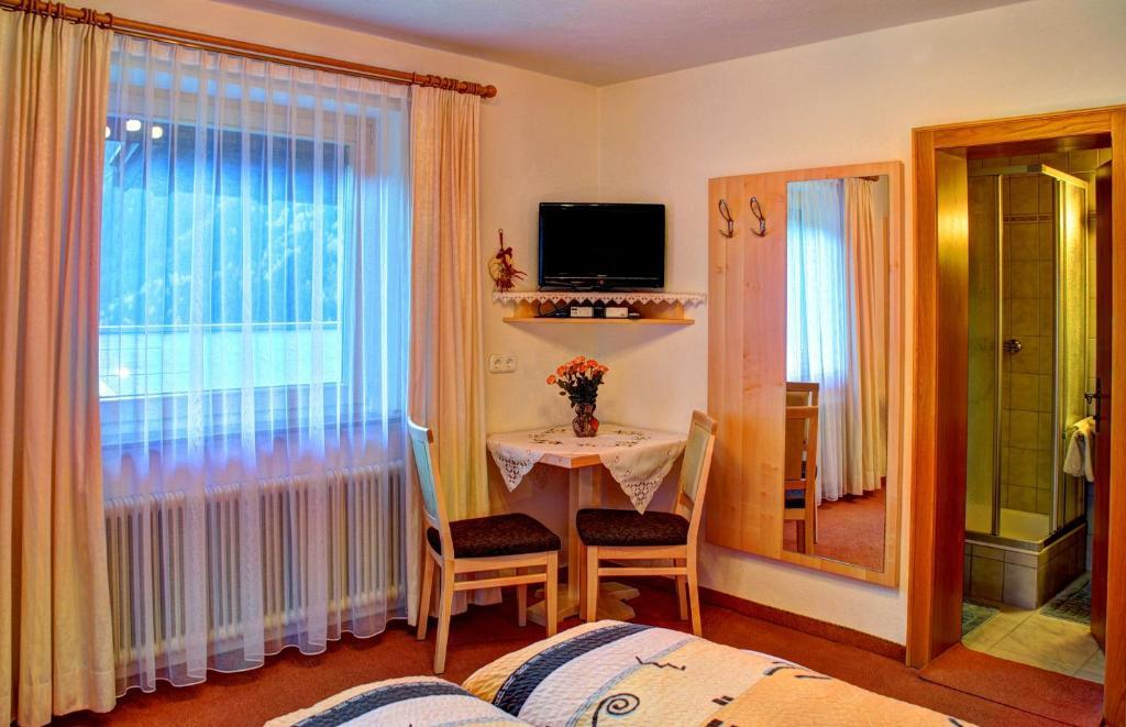 Gaestehaus Resi Йерценс Номер фото