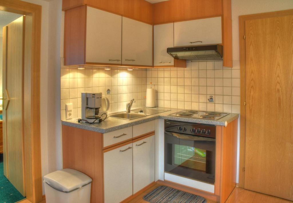 Gaestehaus Resi Йерценс Номер фото